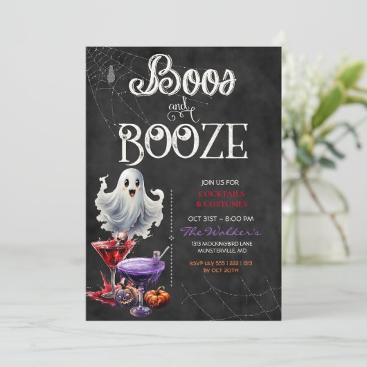 Chalkboard Boos & Booze Halloween Cocktail Party Kaart (Staand voorkant)