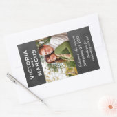 Chalkboard bruiloft wijn fles Monogram Favor Rechthoekige Sticker (Envelop)