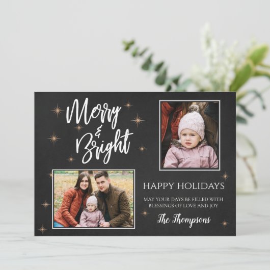 Chalkboard Brush Font MERRY en BRIGHT 2 foto's Feestdagenkaart (Staand voorkant)