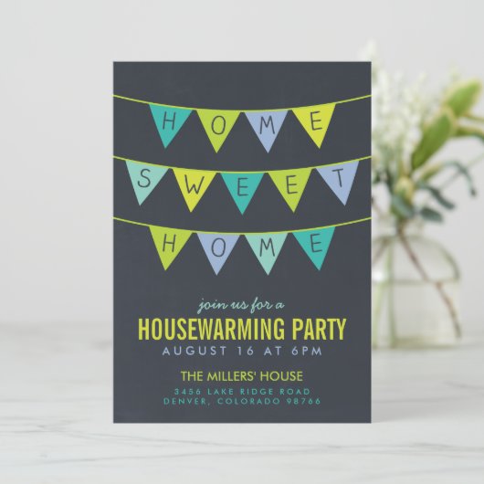Chalkboard Bunting Housewarming Party Uitnodiging (Staand voorkant)