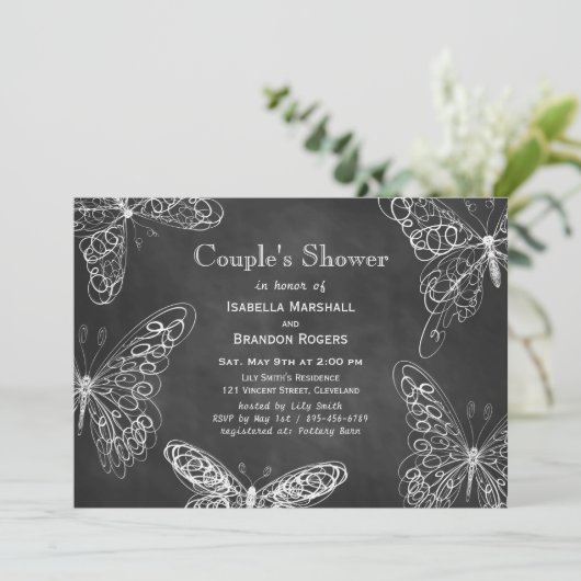 Chalkboard Butterflies Couple's Shower Invitation Kaart (Staand voorkant)