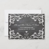 Chalkboard Cute Heart Initialen Typografie RSVP Kaart (Achterkant)