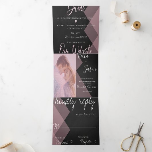 Chalkboard | Cute Pastel Multi Photo Wedding Drieluik Uitnodiging (Binnen)