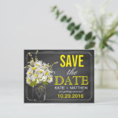 Chalkboard Daisy Modern Rustic Save the Date Aankondigingskaart (Staand voorkant)
