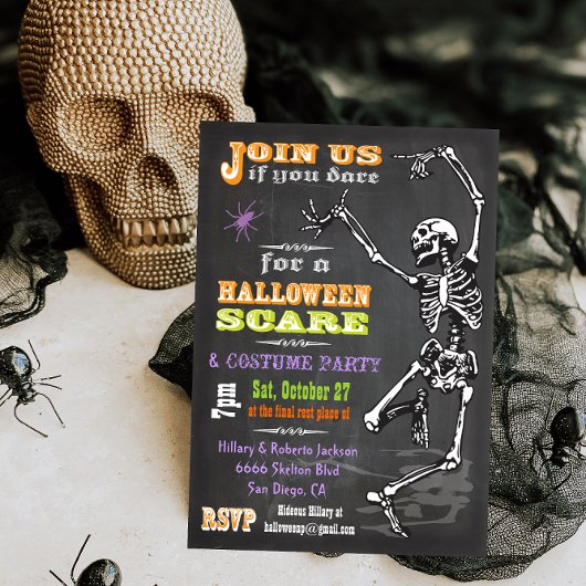 Chalkboard danserend Skeleton Halloween Party Invi Kaart