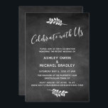 Chalkboard en botanisch gevel met Amerikaanse ontd Kaart<br><div class="desc">Deze verfijnde maar rustige bruiloft-ontvangstkaart is voorzien van een getextureerd afbeelding met achtergrondkleur op het karton met een top- en onderste eenvoudige botanische waterverf. Ik heb een casual het handschrijven manuscriptdoopvont van mijn collectie toegevoegd om grafisch terug te geven die de woorden "vieren met ons". Uw persoonlijke gegevens worden eenvoudig...</div>