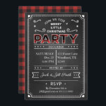 Chalkboard en Buffalo Pset met kerstfeest Uitnodig Kaart<br><div class="desc">Een achtergrond op het bord aan de voorkant met klassieke rode buffelvlecht aan de achterkant,  kan geen cozier krijgen. Eenvoudig te personaliseren met je partijgegevens.</div>