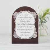 Chalkboard en Lace Deep Burgundy Wedding Kaart (Staand voorkant)