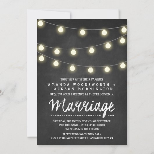 Chalkboard en String Lights Wedding Invitations Kaart (Voorkant)
