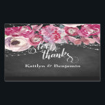 Chalkboard en verlichting, Pink Flowers Liefde & B Rechthoekige Sticker<br><div class="desc">Dit ontwerp onderscheidt zich door zijn lichte snaren, roze waterverf bloemen en een krijtbordachtergrond. Het brandpunt is een typografische laag waarop "love & bedankt" in een wervelend, uitgebreid lettertype staat. Gebruik het veld sjabloon om uw namen toe te voegen. Veel coördinerende stukken zijn beschikbaar in het collectie. Laat het me...</div>