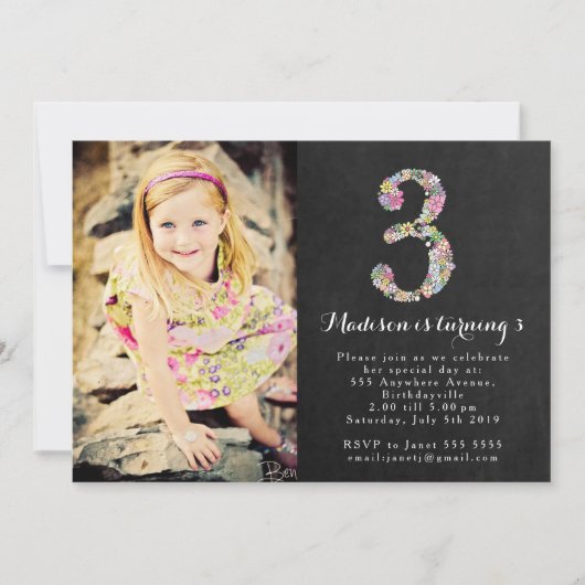 Chalkboard Floral Girls 3rd Birthday Party Invite Kaart (Voorkant)