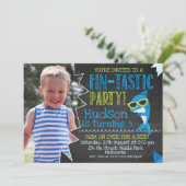 Chalkboard Fotohaaien Fin-tastic Birthday Invite Kaart (Staand voorkant)