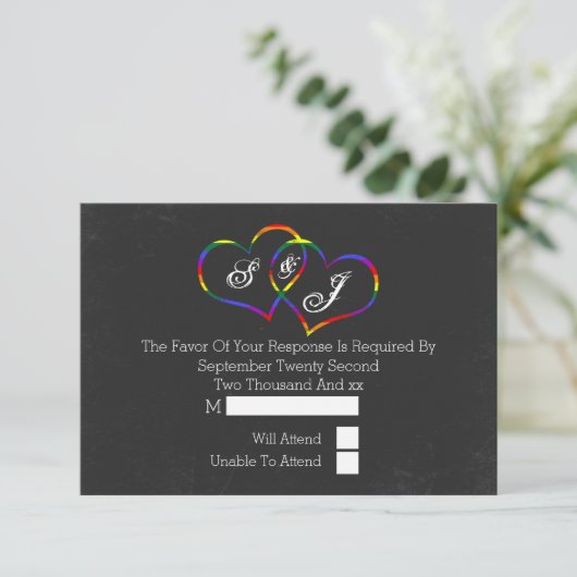 Chalkboard Gay Pride Rainbow Hearts Bruiloft RSVP (Staand voorkant)