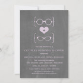 Chalkboard Geeky Glasses Couples Shower Invite Kaart (Voorkant)
