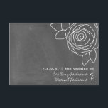 Chalkboard Geïnspireerd Roos Wedding RSVP<br><div class="desc">Een bruiloft met v.p. voorzien van een afbeelding van een roos aan de rechterkant op een achtergrond van het bord aan de voorzijde.  Pas de tekst op voor en achter aan.</div>