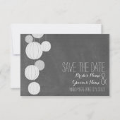 Chalkboard geïnspireerde witte patronen bespaart d save the date (Voorkant)