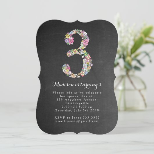 Chalkboard Girls Floral 3rd Birthday Party Invite Kaart (Staand voorkant)