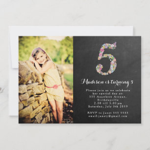 Chalkboard Girls Floral 5th Birthday Party Invite Kaart