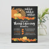 Chalkboard Gobble Turkije Thanksgiving Uitnodiging (Staand voorkant)