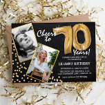 Chalkboard Gold Balloons 2 Foto 70th Birthday Kaart<br><div class="desc">Viel de BIG 70! Deze nodigt u uit om een foto te uploaden voor en na de foto van het verjaardagscadeau man of vrouw in een gouden lijst, met de titel "Cheers to 70 Years!". Met een rustige krijtbordachtergrond, gouden heliumballonnen, faux goudglitterflecks en een eenvoudige sjabloon voor verjaardagsfeestjes die eenvoudig...</div>