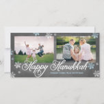 Chalkboard Happy Hanukkah Snowflakes Feestdagenkaart<br><div class="desc">2 Foto Hanukkah-kaart met sneeuwvlokken,  script en een trendy chalkboard achtergrond.</div>