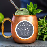 Chalkboard harten bruiloft bedoeld om gunst te zij ronde sticker<br><div class="desc">De perfecte finishing touch voor elke huwelijksgunst, dit krijtbord en witte label is een heerlijke mix van chique en rustiek en het gezegde "bedoeld om te zijn." Vergeet niet te personaliseren met jouw naam, evenementdatum en zelfs uw eigen aangepaste gezegde. U kunt deze sticker gebruiken op potten, dozen, muntblikjes en...</div>