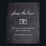 Chalkboard hashtag social media bruiloft party-tek poster<br><div class="desc">Chalkboard hashtag social media bruiloft party kan volledig worden aangepast aan uw behoeften. © Gorjo Design via Zazzle. // Hulp nodig bij het aanpassen van uw ontwerp? Heb je andere ideeën? Neem contact met mij op via de knop hieronder.</div>