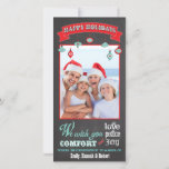 Chalkboard Holiday-fotokaart Feestdagenkaart<br><div class="desc">Koel en modern karton Prettige feestdagen fotokaart met leuke grafische lettertypen,  banner en decoratieve hangende siervoorwerpen tegen een bord of een achtergrond van het karton. Met de hand getekende illustratie door McBooboo.</div>