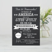 Chalkboard Juli 4e BBQ Holiday Partij Uitnodiging (Staand voorkant)