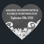 Chalkboard   Lace Country Rustieke huwelijksgunste Hart Sticker<br><div class="desc">Chalkboard   Lace Country Rustic Wedding Favors - gebruik deze stickers om enveloppen aan te kleden op gunsten voor gasten of wat je maar wilt. Beschikt over een krijtbordachtergrond met gedrukt kant aan de onderkant. Bekijk hieronder het volledige overeenkomende collectie.</div>