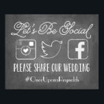 Chalkboard Laten we sociaal zijn | Twitter-hashtag Poster<br><div class="desc">Laten we sociaal-bruiloft-hashtag zijn op een achtergrond van een krijgsraad. De hulp vangt foto's van elk van uw gasten op uw grote dag door dit trouwhashtag teken te gebruiken. U kunt de grootte en het papieren type wijzigen en het ziet er goed uit zoals het is of is omlijst.</div>