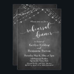 Chalkboard Lights Script Huwelijksrepetitie diner Kaart<br><div class="desc">Deze verfijnde maar rustieke trouwreceptiekaart heeft een getextureerd krijtbord achtergrond afbeelding bedekt met afbeeldingen die snaren van witte twinkelende lichte snaren afbeelden. Ik heb een elegant, modern scriptlettertype gebruikt om afbeeldingen weer te geven van de woorden "repetitie diner" en "en". Uw eigen tekst wordt gemakkelijk toegevoegd voor het aanpassen van...</div>
