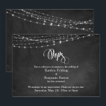 Chalkboard & Lights Uitgestelde bruiloft Humor "Oo Kaart<br><div class="desc">Deze aankondigingskaart biedt een beetje humor om lichtzinnigheid te bieden in een uitdagende situatie. Op een achtergrond met een getextureerd zwart krijtbordoppervlak, heb ik afbeeldingen geplaatst met lichte tekenreeksen gedrapeerd langs de bovenkant. Het woord "Oops" op de voorkant en "Love" op de achterkant zijn gemaakt met behulp van een modern,...</div>