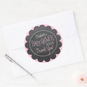 Chalkboard look grillig roze Baby shower gunst Ronde Sticker (Envelop)