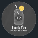 Chalkboard Mason Jar verjaardagsfeestje favor stic Ronde Sticker<br><div class="desc">Chalkboard Mason Jar verjaardagsfeestje favor sticker.  Aanpassen met elke tekst. Overeenkomende items beschikbaar.</div>