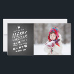 CHALKBOARD MERRY CHRISTMAS | HOLIDAIRE FOTOKAART FEESTDAGENKAART<br><div class="desc">RUSTIC MERRY CHRISTMAS | HOLIDAIRE FOTOKAART Elke Clarke© Fun chalk doopvont die op een zwarte het effect van het karton achtergrond wordt gebruikt. Ik wens u een prettig kerstfeest en een gelukkig nieuwjaar. Personaliseer je jouw naam en familiefoto. Andere kleuren en stijlen beschikbaar op www.zazzle.com/monogramgallery.</div>