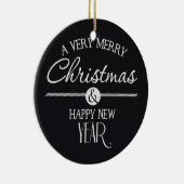 Chalkboard Merry Kerstmis en Happy Nieuwjaar Keramisch Ornament (Rechts)