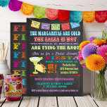 Chalkboard Mexicaanse Fiesta Couples Douche Kaart<br><div class="desc">en kleurrijke Mexicaanse Fiesta Couples Shower Uitnodigingen met felle spandoeken, leuke typografie, een grote margarita en taco op een krijtbordachtergrond. Dus pak een koude drink en wat warme salsa met deze geweldige uitnodiging. Handgetekende illustratie van McBoobo. Ga naar Deze sjabloon personaliseren om meer wijzigingen aan te brengen. Onderaan zie je...</div>