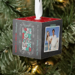 Chalkboard Mistletoe  Eerste Kerstfoto Decoratie<br><div class="desc">'Liefde, vrede, vreugde, kussen. Onze eerste Kerstmis als de woorden van de heer en mevrouw in kleurrijke feestelijke rode en groene mix typografie, vier foto's direct op een retro zwarte kerstboomfeestdag ornament met kerstkubuskubussen. Dit moderne kerstsierdesign is voorzien van een onmiddellijke foto aan de achterkant, de rechterkant, de linkerkant en...</div>