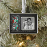 Chalkboard Mistletoe  Eerste Kerstfoto Verzilverd Omlijst Ornament<br><div class="desc">zwarte klokkenbordmistletoes, Love Peace Joy Kisses Ons eerste kerstfeest als Mr en Mrs., Red en Green, Vet en Colorful Modern Block Letters Typografie, Fotovakantieweddenschap Ornament. Ontworpen door: fat*fa*tin. Eenvoudig aan te passen met uw eigen tekst, foto of afbeelding. Voor douaneverzoeken, te contacteren gelieve vet*fa*tin direct. Aangepaste kosten zijn van toepassing...</div>