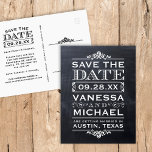 Chalkboard Modern  Sla de datum op Aankondigingskaart<br><div class="desc">Chique moderne vintage bruiloft Save the Date briefkaart. Design beschikt over elegante geïnspireerde typografie met ruimte voor uw trouwdatum en bruid- en bruidegom namen en wervelingen op een afgedrukte faux krijtbord textuur achtergrond. Voeg een bericht of meer informatie toe voor gasten in de ruimte op de achterkant. Klik op de...</div>