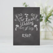 Chalkboard Onze Strand Bruiloft Matching RSVP Reag (Staand voorkant)