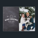 Chalkboard paar hond kerstvakantie fotokaart feestdagenkaart<br><div class="desc">Chalkboard Couple Dog Christmas Holiday Photo Card Kan volledig worden aangepast aan uw behoeften. © Gorjo Design via Zazzle. // Op zoek naar overeenkomende objecten? Andere briefpapier uit de set beschikbaar in de ‘collecties’ sectie van mijn winkel. // Opmerking: de gebruikte foto is alleen een afbeelding voor plaatsaanduidingen. U moet...</div>
