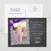 Chalkboard Paarse Bow Photo Wedding Save the Date Aankondigingskaart (Voorkant / Achterkant)