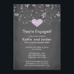 Chalkboard Paarse Heart Flower Engagement Party Kaart<br><div class="desc">Onze hedendaagse moderne bleke lila paarse Verloving Aankondigingen of Uitnodiging is een prachtige elegante manier om je dierbaren te laten weten dat je verloofd bent. Onze stijlvolle en kische verloving-uitnodiging is voorzien van een prachtig bleek paars hart met een fancy bladbloem en lavendel paarse bloemen op een trendy chalkboard achtergrond....</div>