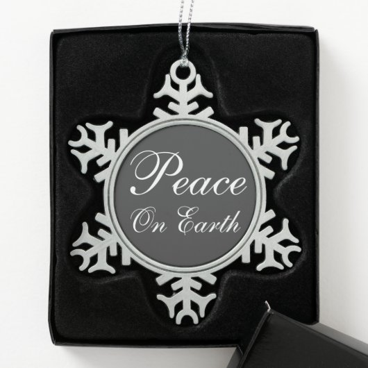 Chalkboard Peace on Earth Snowflake Ornament (Kistje)