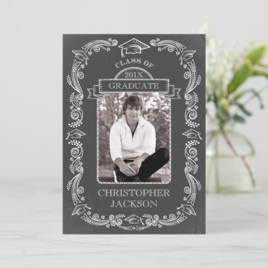 Chalkboard Photo Afstuderen Invitation Kaart (Staand voorkant)