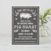 Chalkboard  Pig Roast Invitation Kaart (Staand voorkant)