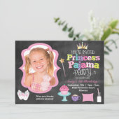 Chalkboard Princess Pajama Party Photo Invitation Kaart (Staand voorkant)