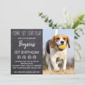 Chalkboard puppy hond verjaardag kaart (Staand voorkant)